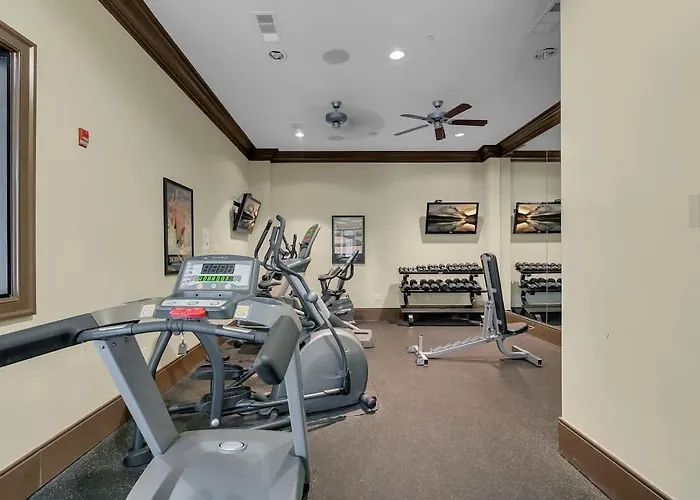 2br Modern Downtown Near Bok Center Tulsa